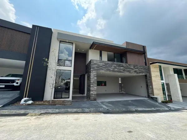 Casa en venta en Bosques de las Misiones Sector Encino, Santiago, Nuevo León