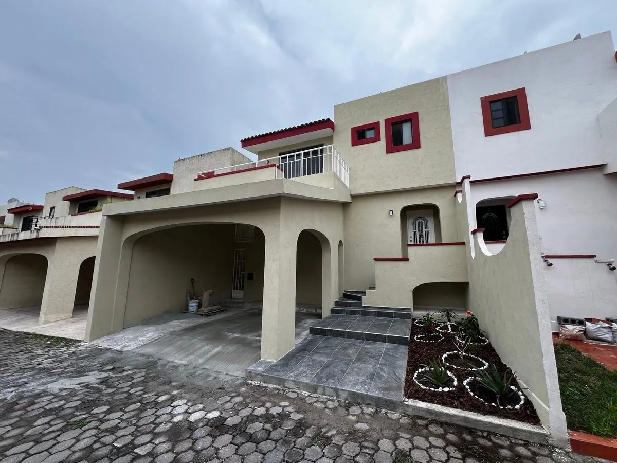 Casa en venta en Las Cumbres, Monterrey — foto 1 de 8