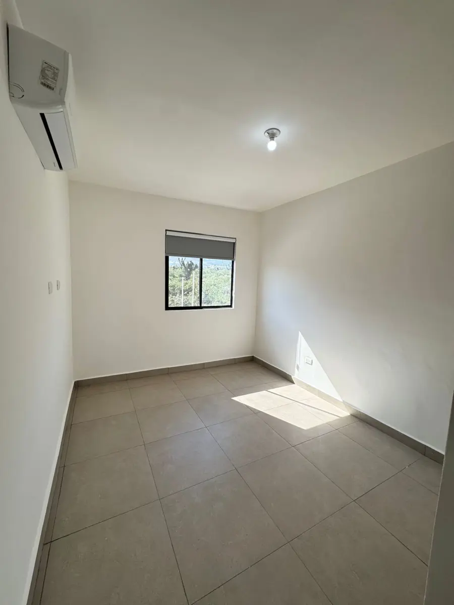 Casa en renta en Altrysa, García — foto 1 de 20