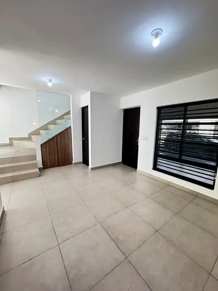 Casa en renta en Altrysa, García — foto 3 de 20