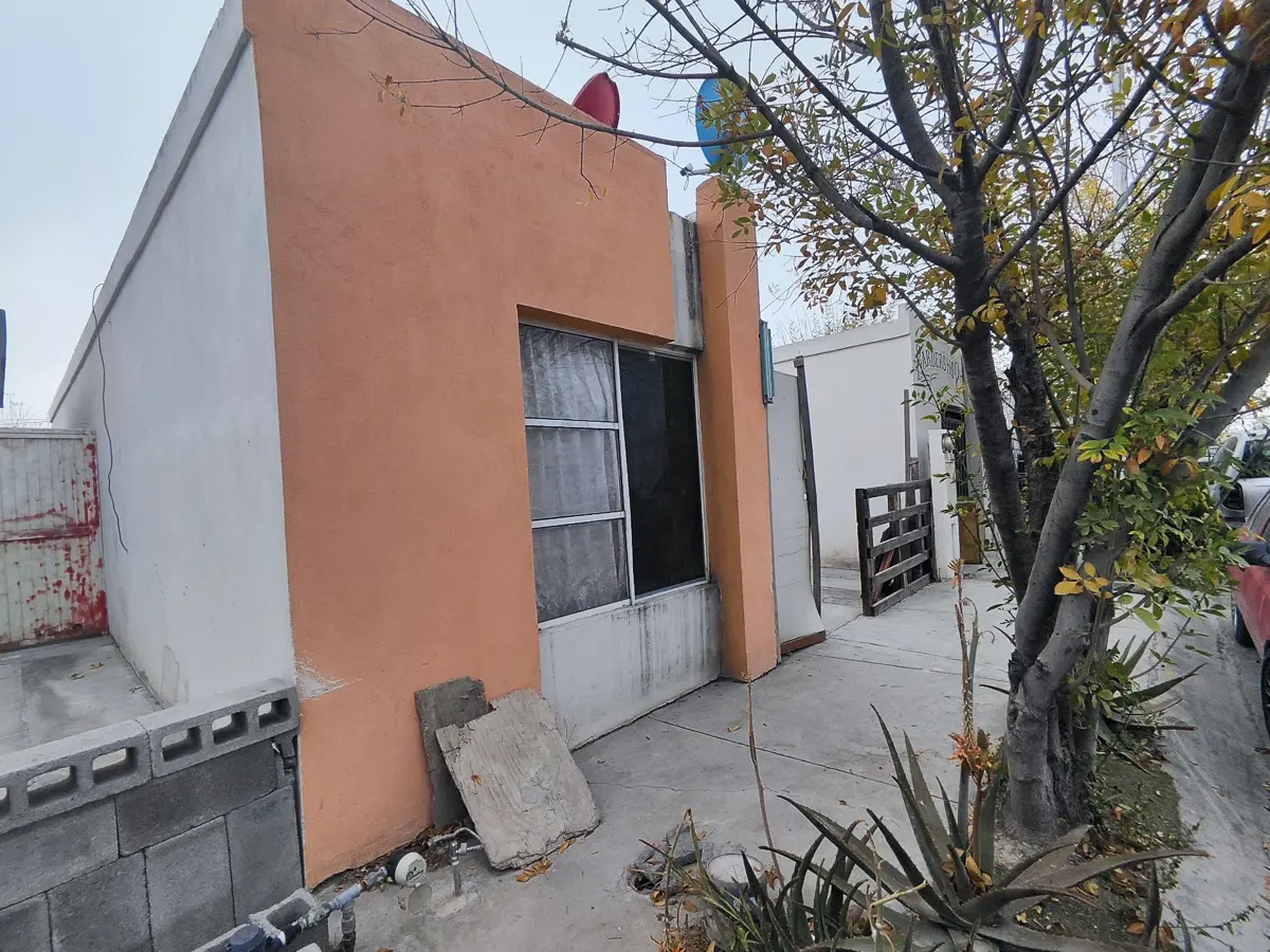 Casa en venta en Valle de San Blas, García — foto 1 de 9