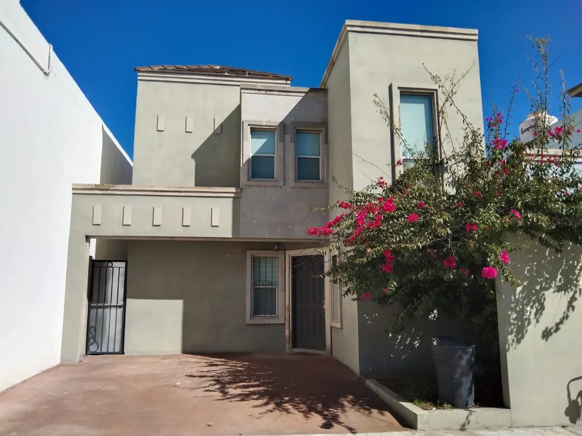 Casa en renta en Santa Fe, Saltillo — foto 1 de 23
