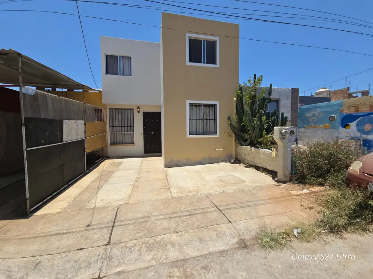 Casa en renta en Aramara, Tepic — foto 1 de 10
