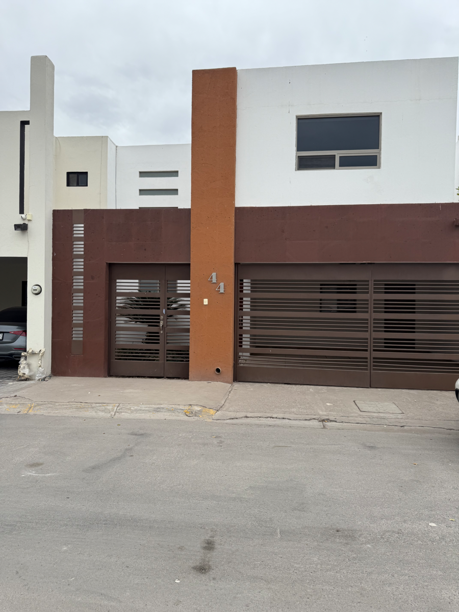 Casa en venta en Los Viñedos, Torreón — foto 1 de 21