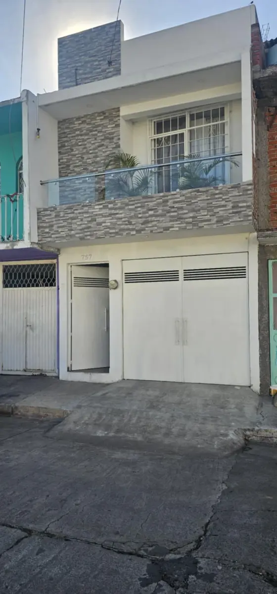 Casa en venta en Jardines de Guadalupe, Morelia — foto 1 de 17