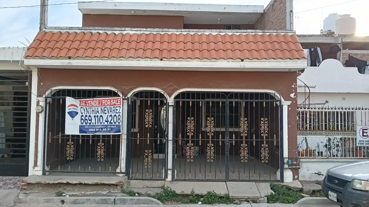 Casa en venta en Jacarandas, Mazatlán — foto 1 de 30