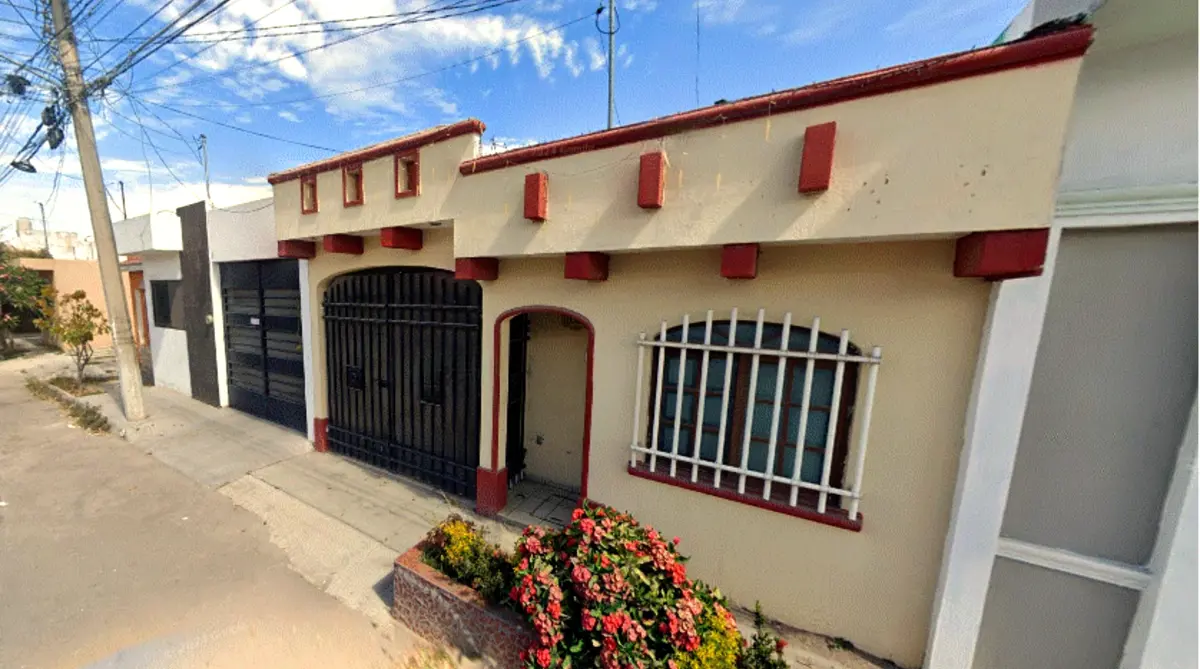Casa en venta en Valle del Country, Tepic — foto 1 de 11