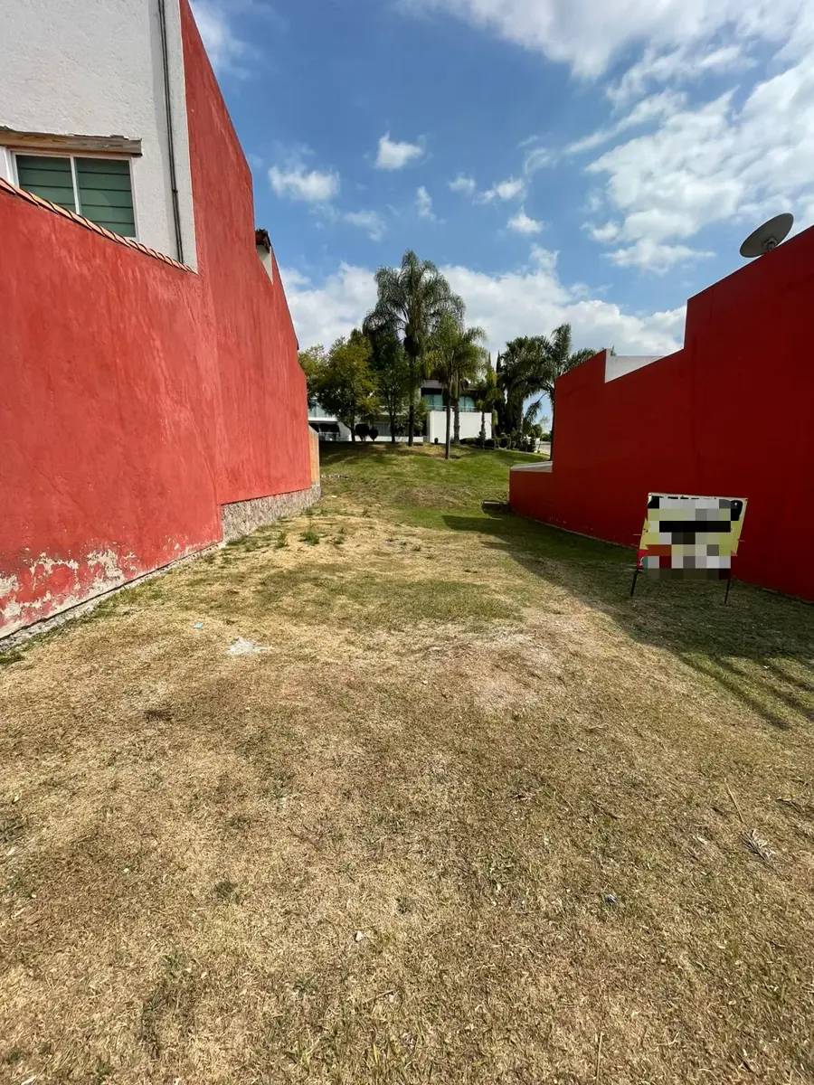 Terreno en venta en Lomas de Angelópolis, San Andrés Cholula — foto 1 de 3