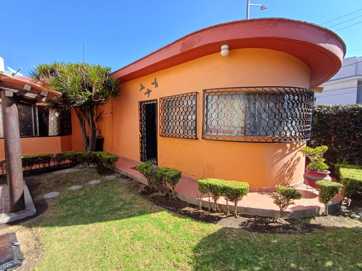 Casa en venta en Vergel de Coyoacan, Tlalpan — foto 1 de 25