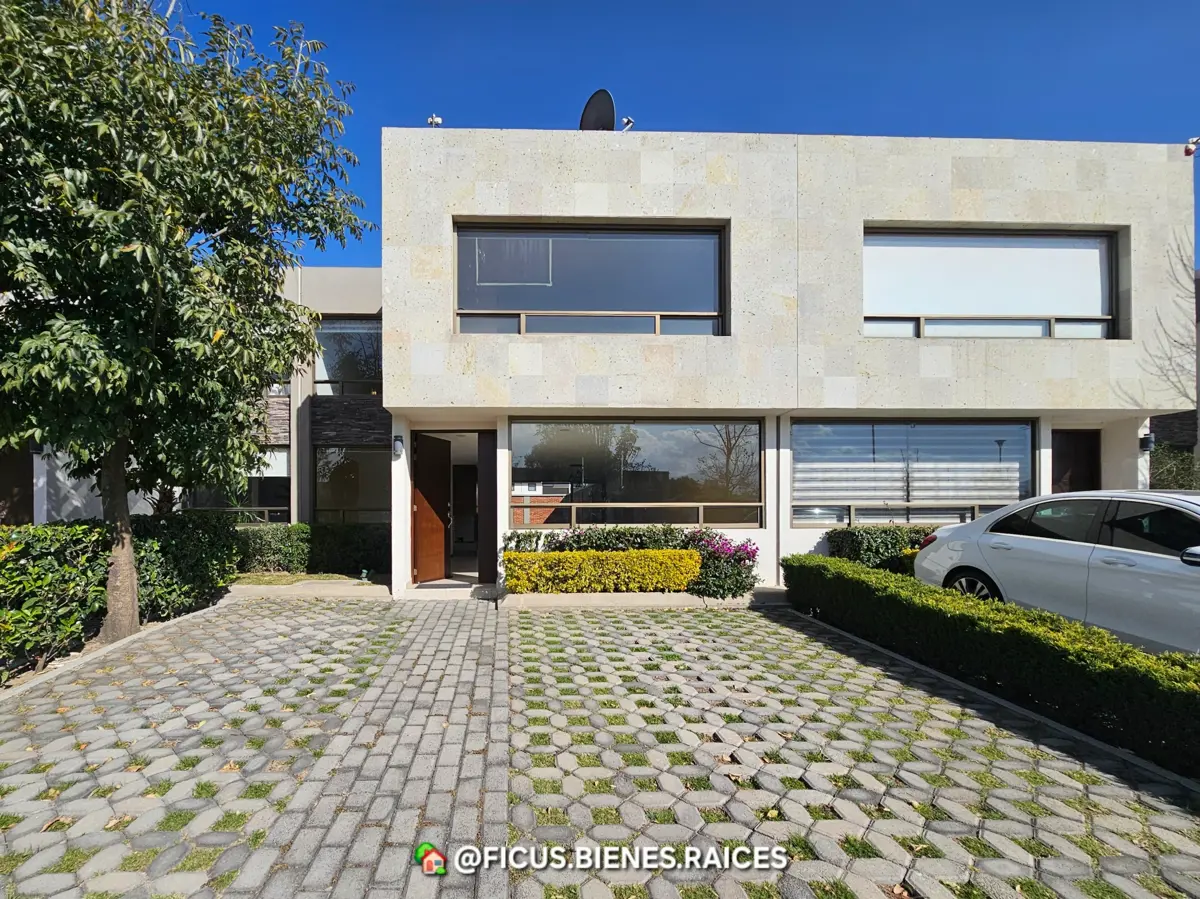 Casa en venta en Lomas Virreyes, Calimaya — foto 1 de 26