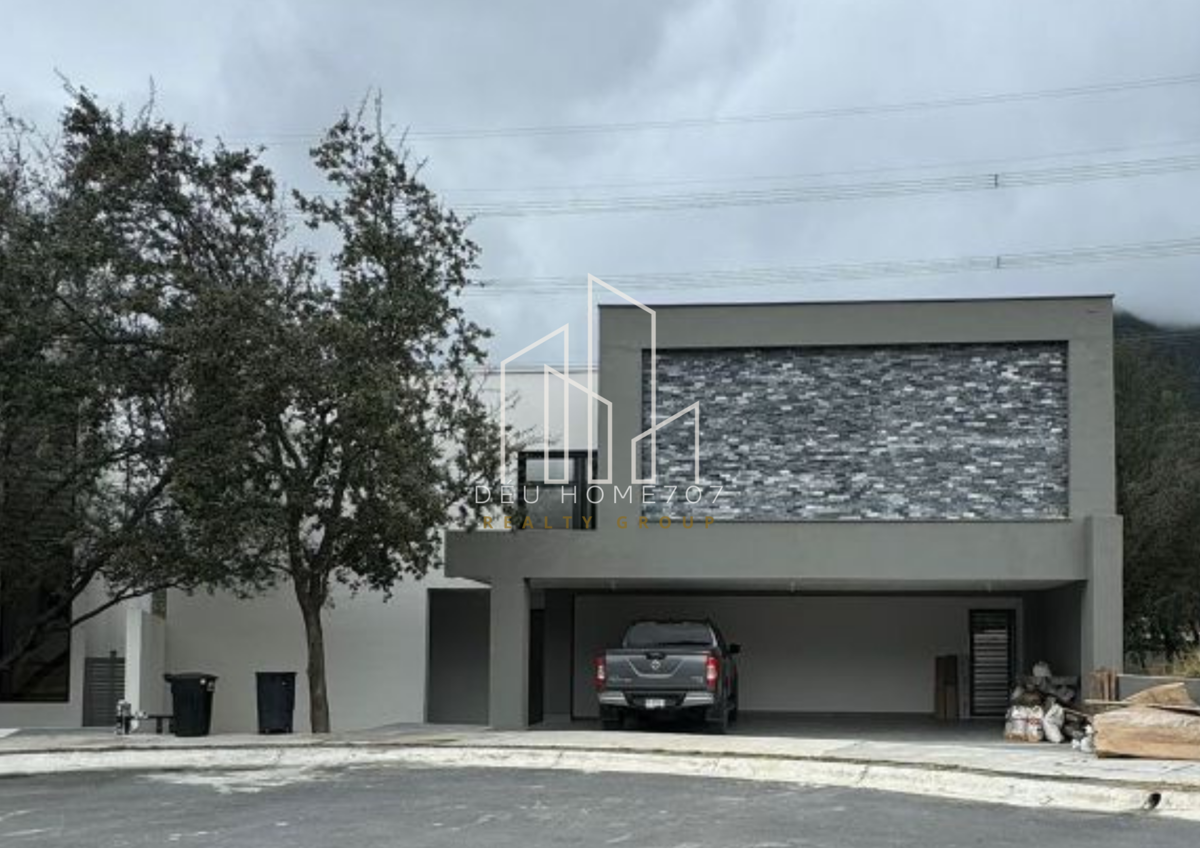 Casa en venta en El Uro, Monterrey — foto 1 de 23