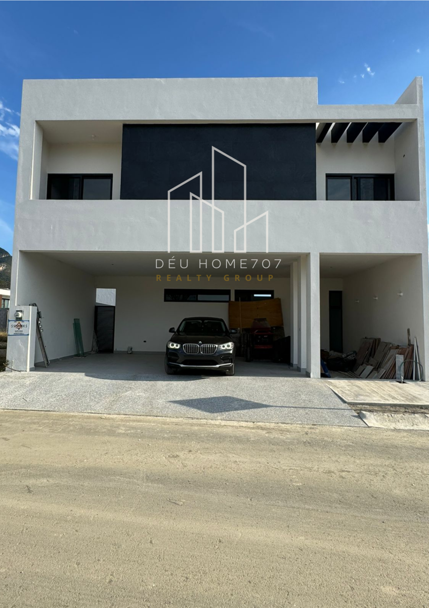 Casa en venta en Pedregal de la Montaña, Monterrey — foto 1 de 7