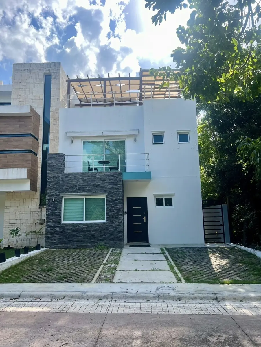 Casa en venta en Puerto Morelos, Puerto Morelos — foto 1 de 10