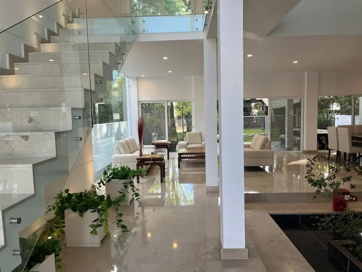 Casa en venta en Arauca, Zapopan — foto 1 de 15