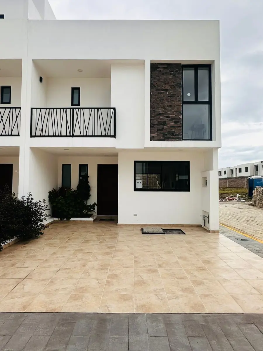 Casa en venta en Cuautlancingo, Cuautlancingo — foto 1 de 20