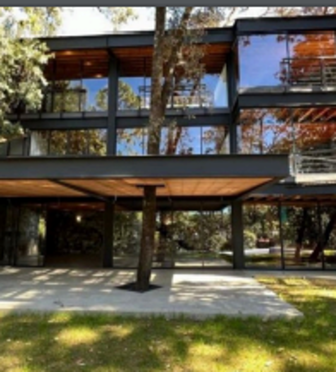 Casa en venta en Avandaro, Valle de Bravo — foto 1 de 2