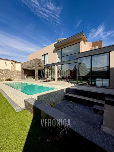 Casa en venta en Campos Eliseos, Juárez — foto 3 de 21