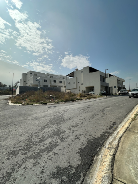 Terreno en venta en Porto Cumbres, García — foto 3 de 12