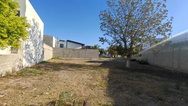 Terreno en venta en Real del Nogalar, Torreón — foto 3 de 4