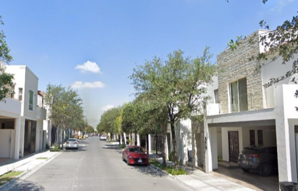 Casa en venta en Bosques de las Cumbres, Monterrey — foto 2 de 8