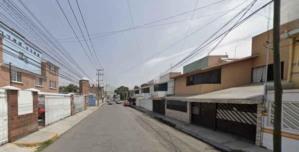 Casa en venta en San Lorenzo Tepaltitlán Centro, Toluca — foto 2 de 5