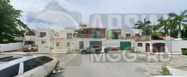 Casa en venta en Santa Fe del Carmen, Solidaridad, Quintana Roo Casa en venta en Santa Fe del Carmen, Solidaridad, Quintana Roo