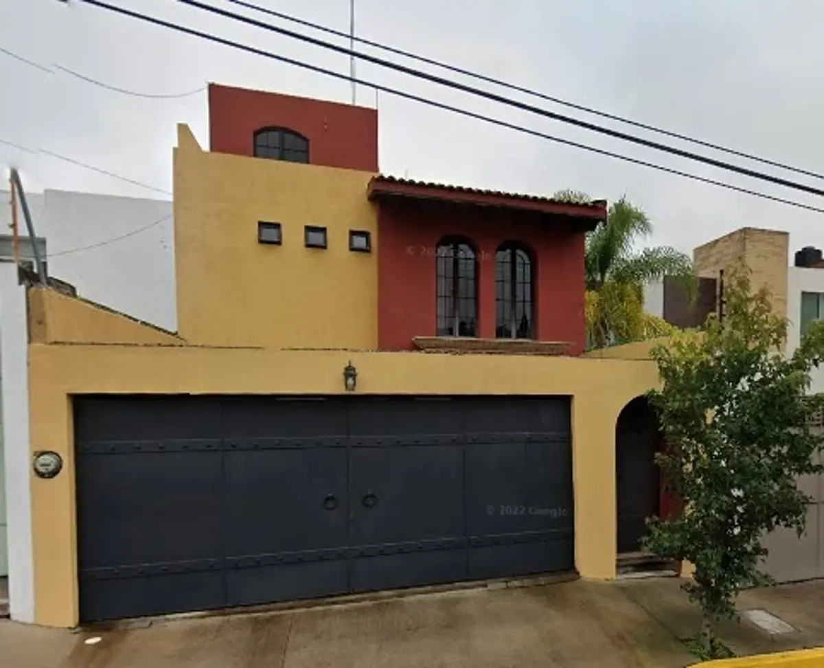 Casa en venta en Lomas de Santa Maria, Morelia — foto 1 de 12