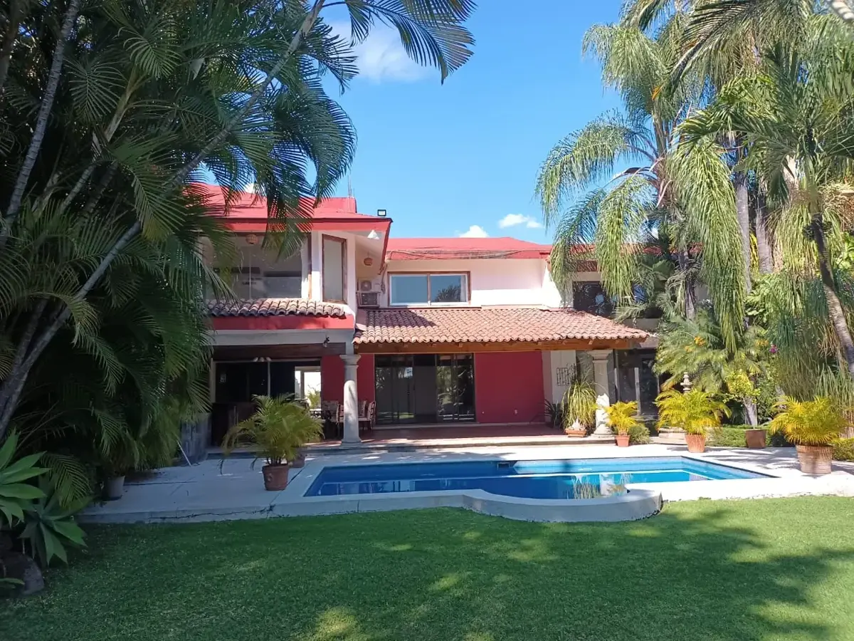 Casa en venta en Jardines de Cuernavaca, Cuernavaca — foto 1 de 41