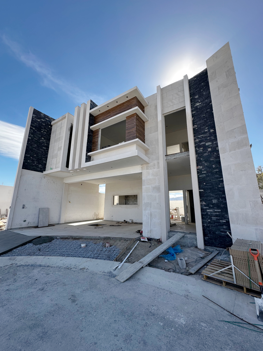Casa en venta en Valle de Fontanna, Ramos Arizpe — foto 1 de 13