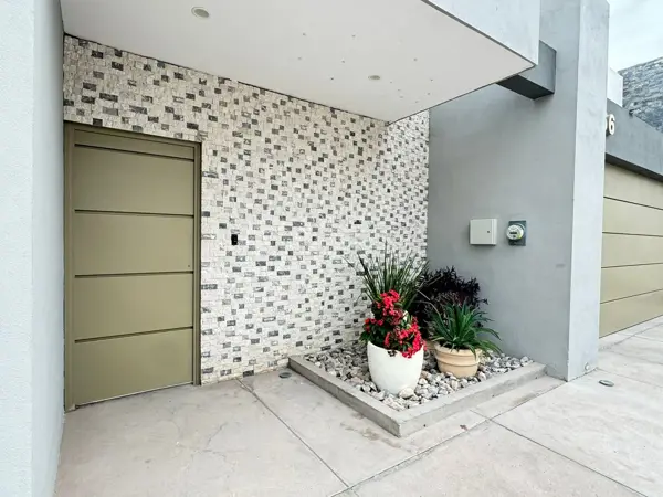 Casa en venta en Real del Nogalar, Torreón — foto 2 de 35
