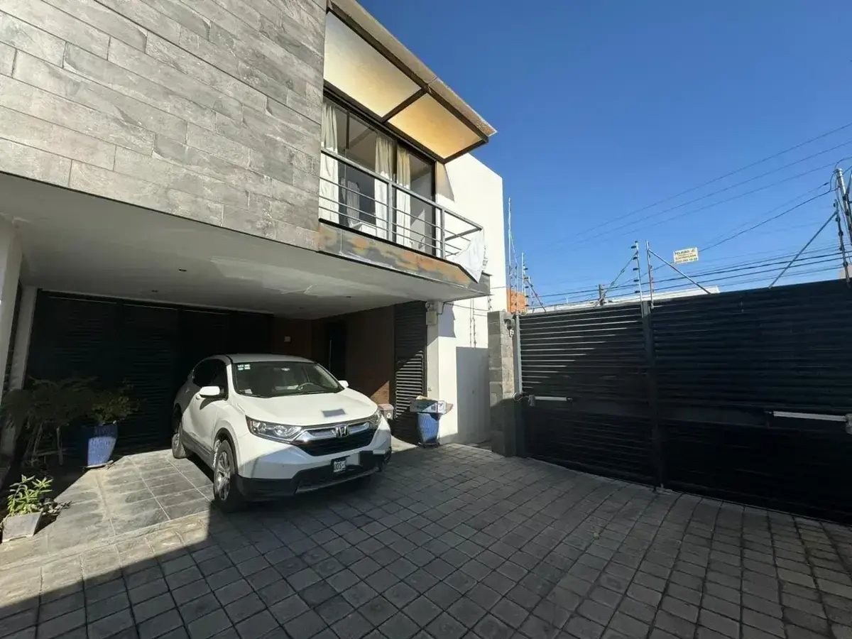 Casa en venta en Santiago Momoxpan, San Pedro Cholula — foto 1 de 18