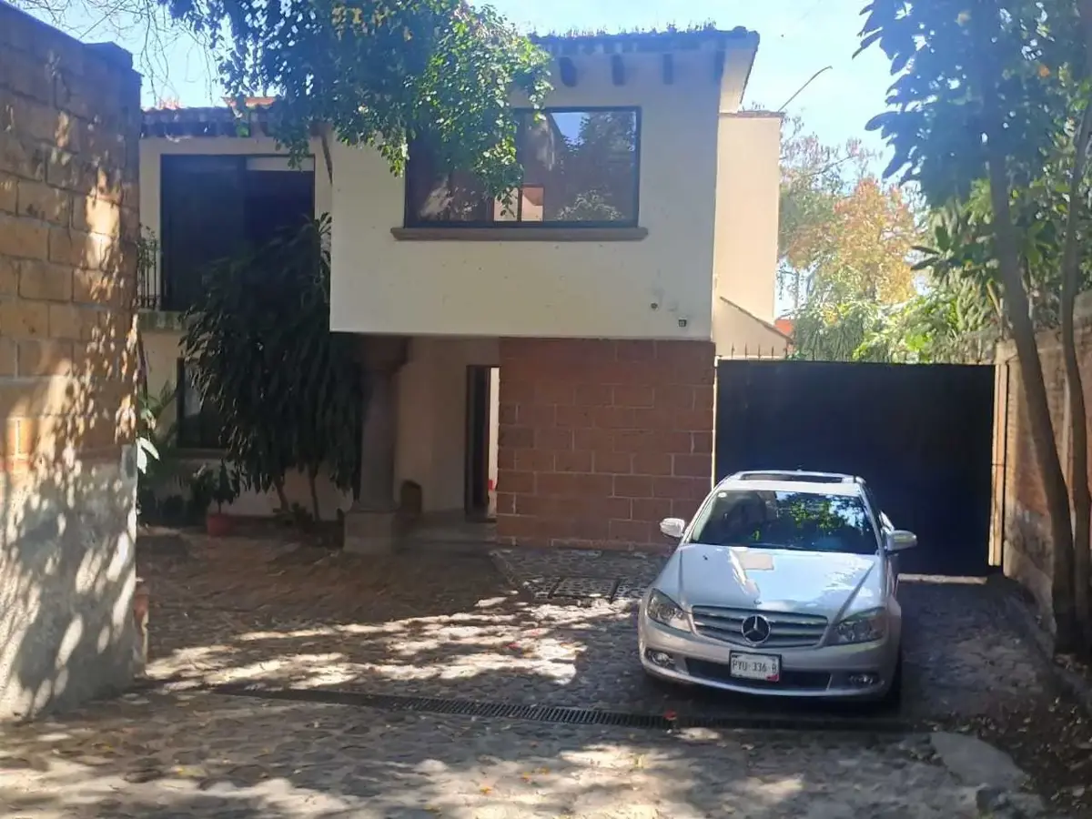 Casa en venta en Acapatzingo, Cuernavaca — foto 1 de 32