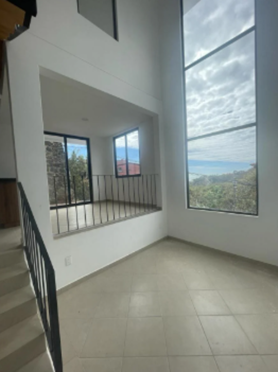 Casa en venta en Lomas de Tetela, Cuernavaca — foto 1 de 14
