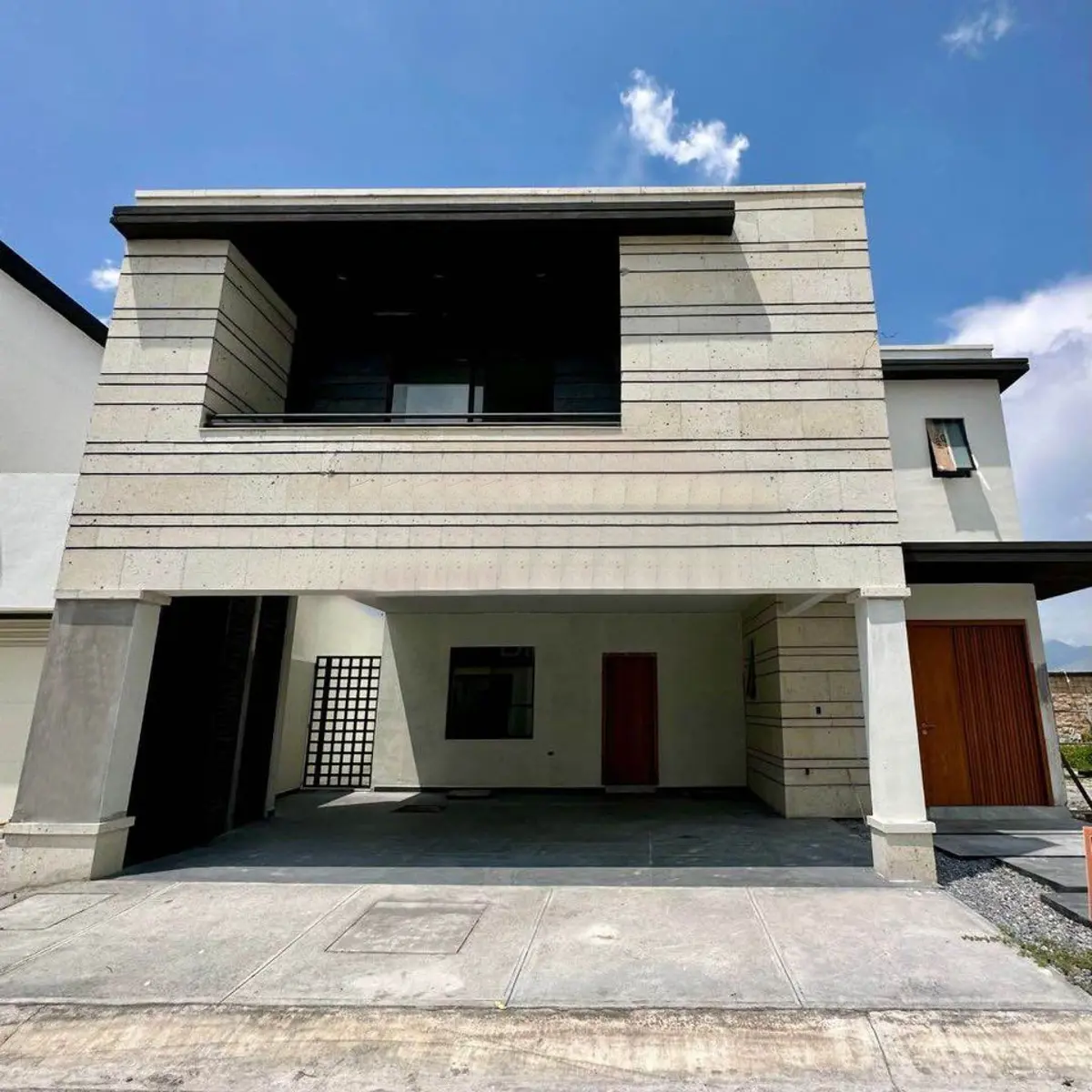 Casa en venta en La Escondida, Saltillo — foto 1 de 26