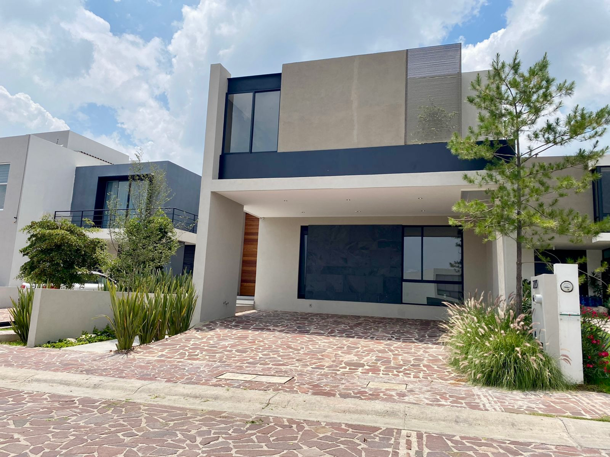 Casa en venta en La Campiña del Bosque, León — foto 1 de 14