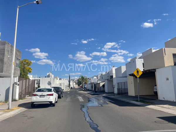 Casa en venta en Misión San Joaquín, Corregidora — foto 3 de 33