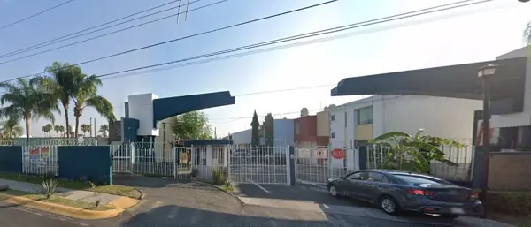 Casa en venta en Jardines Del Valle, Zapopan — foto 2 de 11