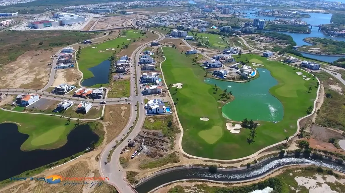 Terreno en venta en Marina Mazatlan, Mazatlán — foto 1 de 4