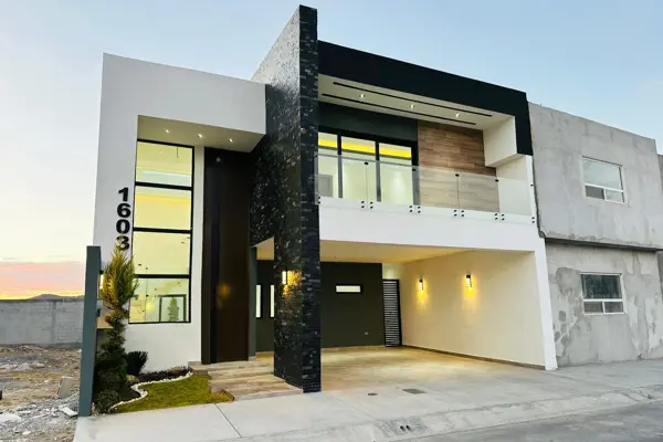 Casa en venta en Los Valdez, Saltillo — foto 2 de 18