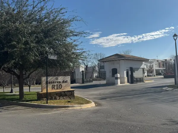 Terreno en venta en Peña Alta, Saltillo — foto 3 de 7