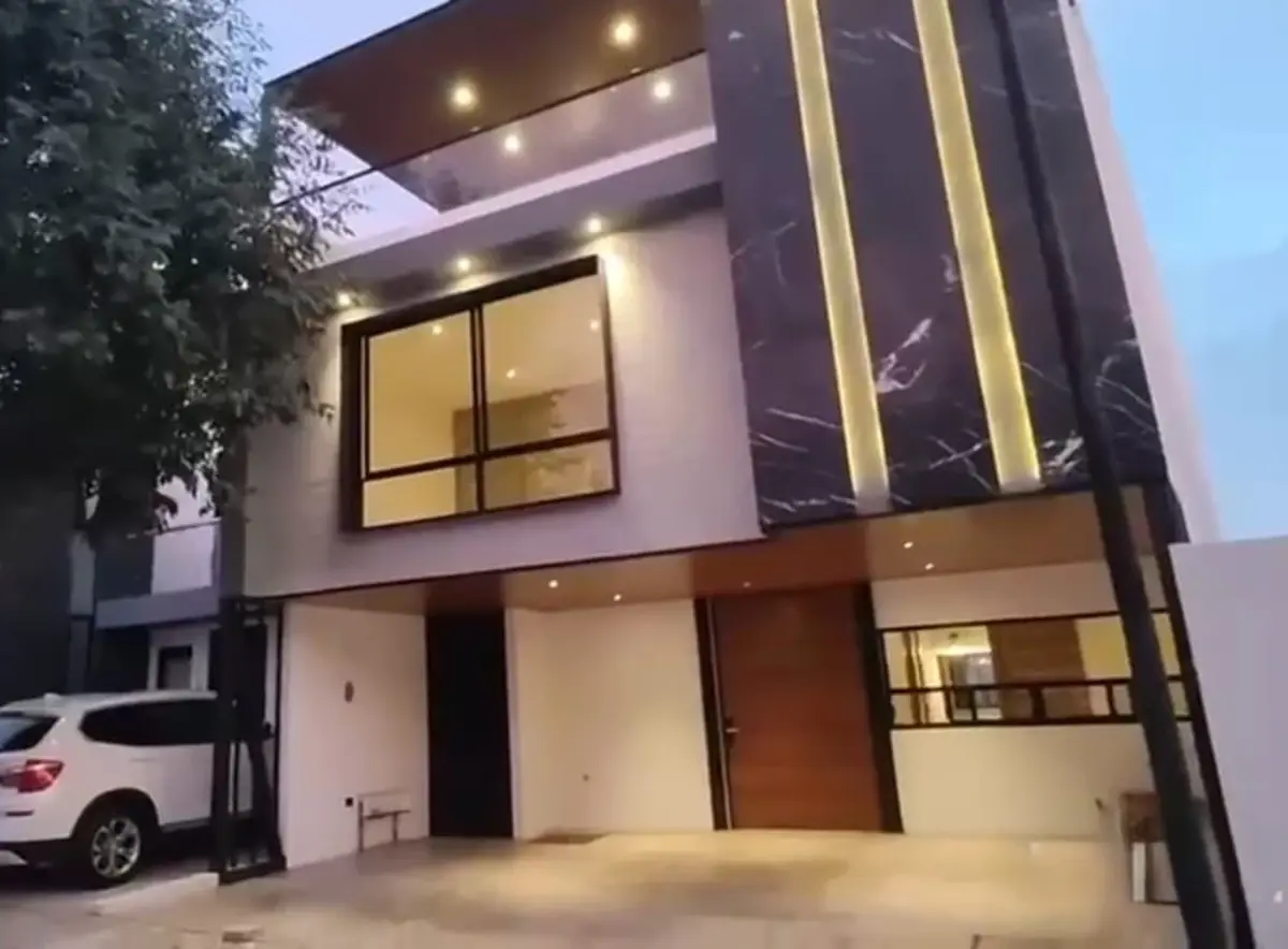 Casa en venta en Lomas de Angelópolis, San Andrés Cholula — foto 1 de 26