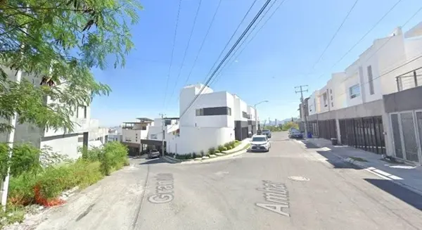 Casa en venta en Colinas de las Cumbres, Monterrey — foto 2 de 7