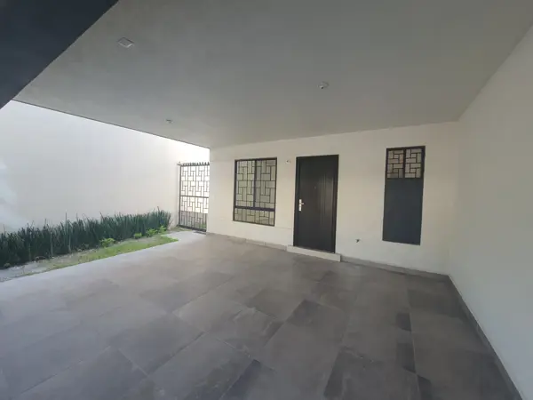Casa en venta en Altrysa, García — foto 3 de 26