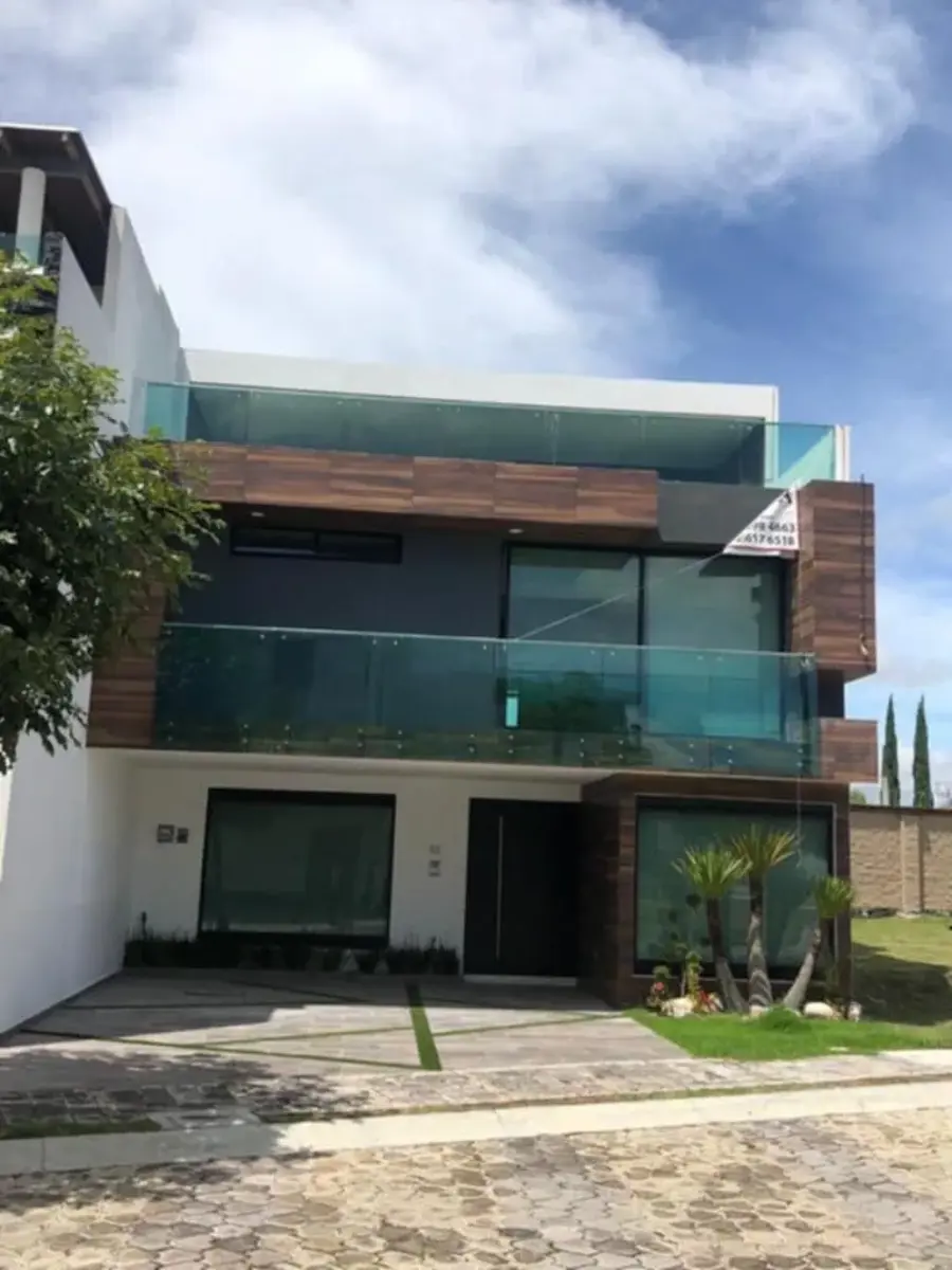 Casa en renta en Lomas de Angelópolis, San Andrés Cholula — foto 1 de 16