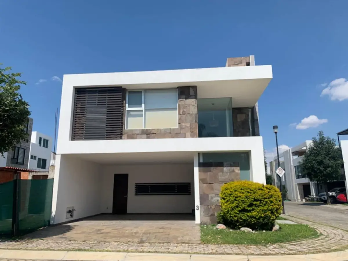 Casa en renta en Lomas de Angelópolis, San Andrés Cholula — foto 1 de 17