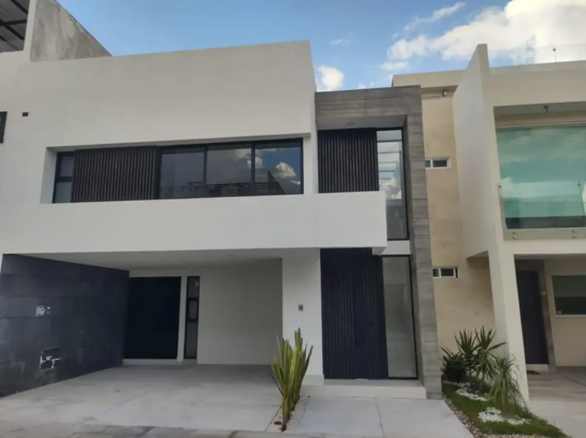 Casa en venta en Lomas de Angelópolis, San Andrés Cholula — foto 1 de 16