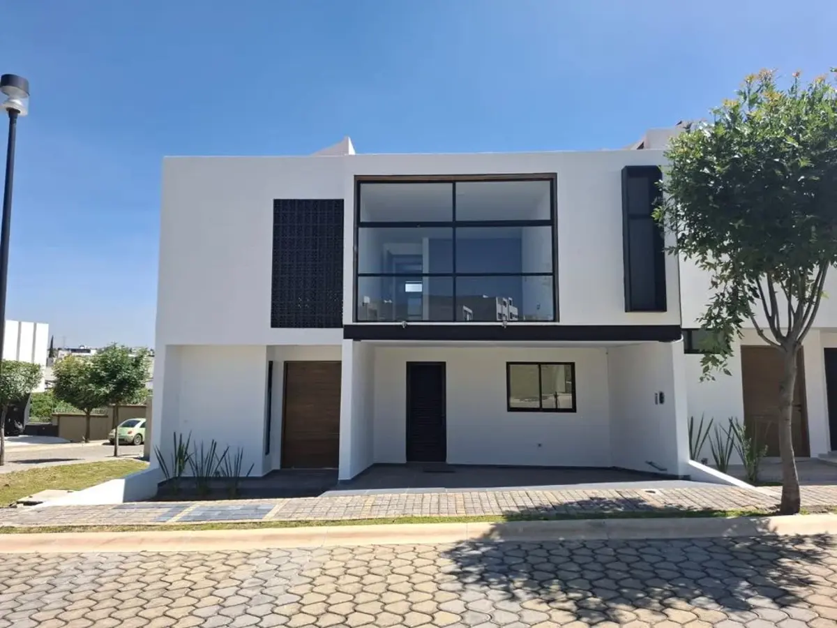 Casa en renta en Lomas de Angelópolis, San Andrés Cholula — foto 1 de 19