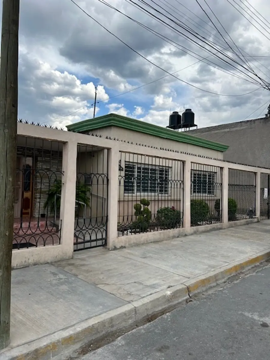 Casa en venta en Republica Oriente, Saltillo — foto 1 de 21