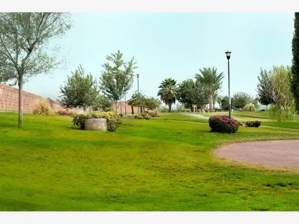 Terreno en venta en Villas del Renacimiento, Torreón — foto 2 de 7
