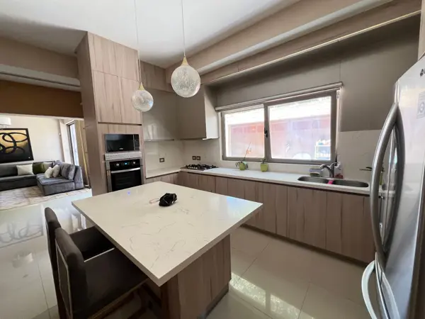 RESIDENCIA EN LAS VILLAS